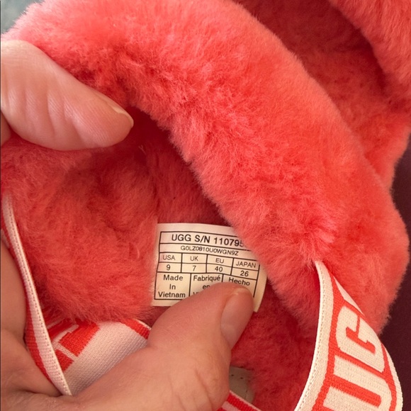 UGG Women's Vibrant Red Fluffy Slippers - Picture 5 of 5